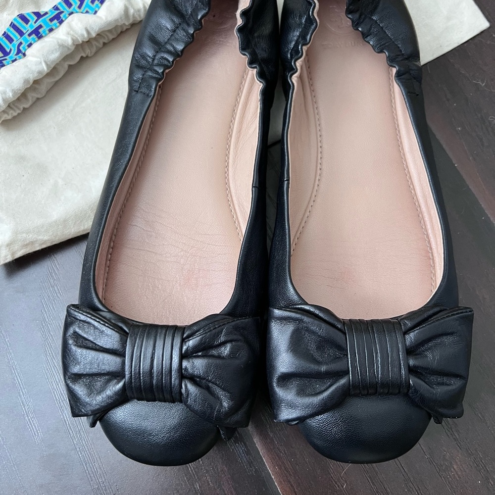 Tory Burch divine bow driver flats